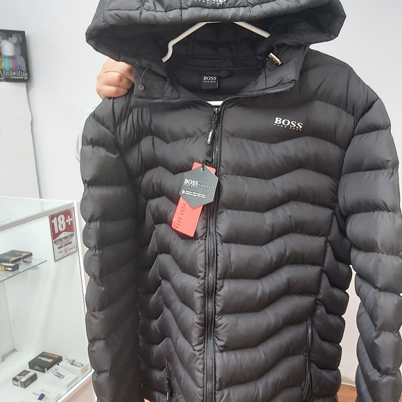 Hugo boss size xl - Picture 1 of 8